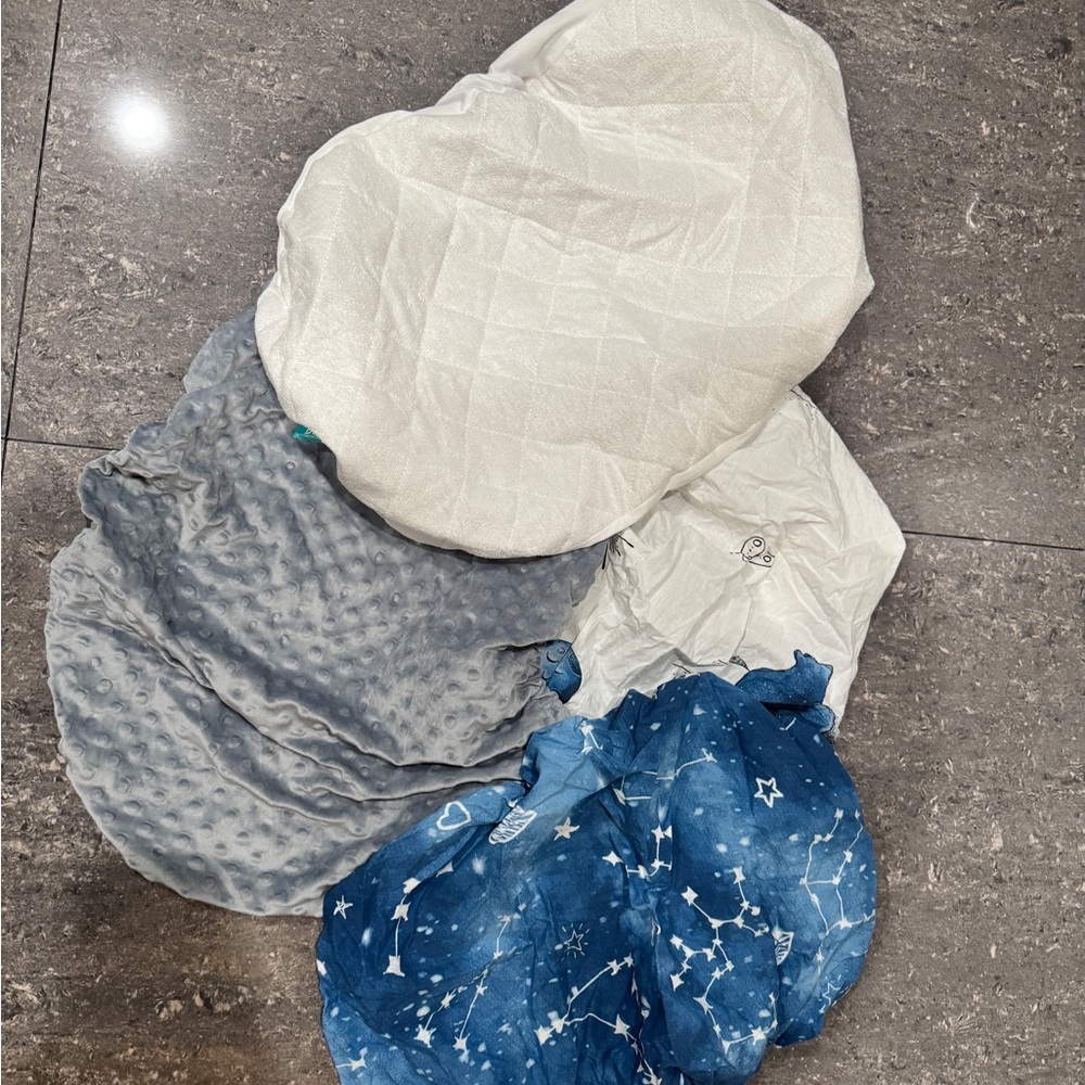Bundle bassinet mattress covers